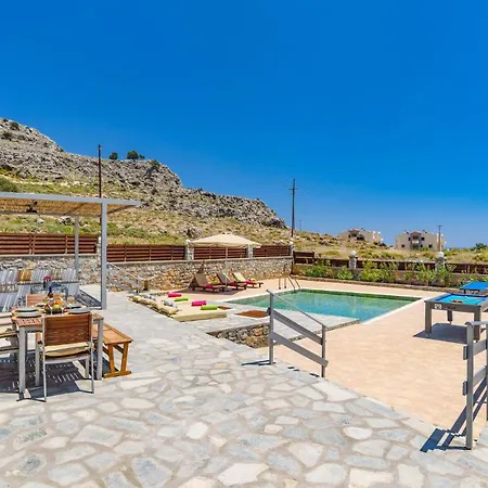 Dione Seastone By Villa *